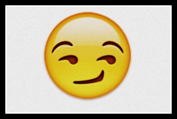 emoji coqueto sonriendo cara caprichosa