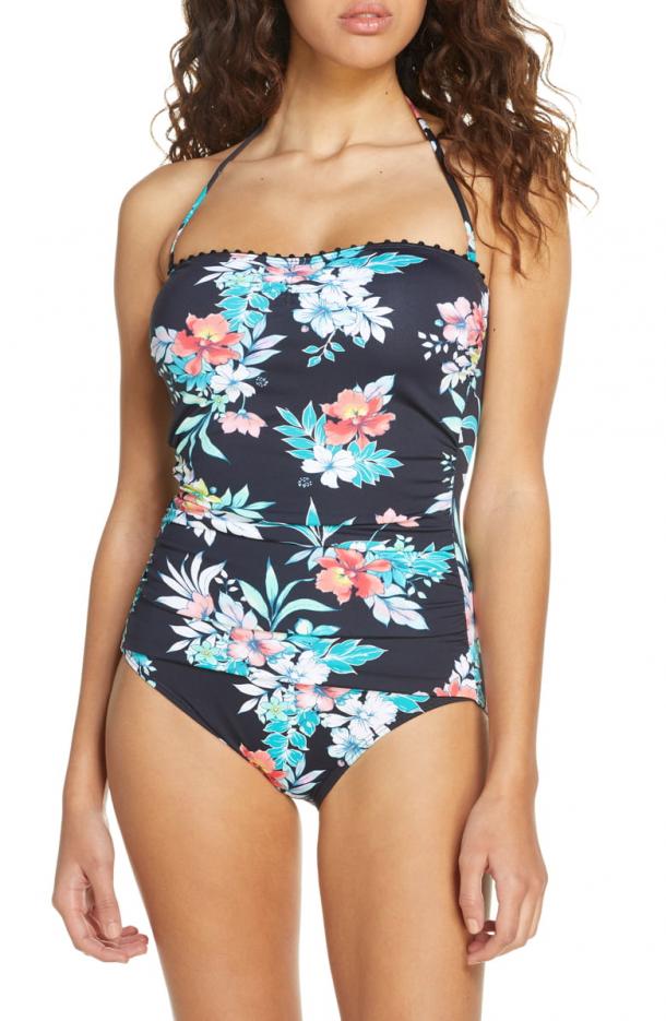 Tommy Bahama Floral Springs Bandeau One-Piece Swimsuit el mejor traje de baño para ocultar la barriga